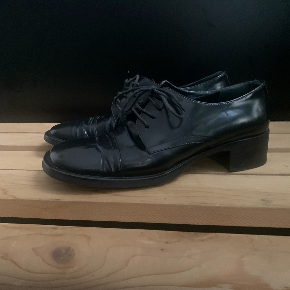 Via Spiga Classic Black Leather shoes.. Size 6 1/2. - Picture 4 of 11